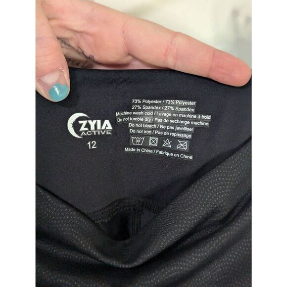 Zyia Active Black Patterned 7/8 Leggings - Size 12 - Picture 8 of 8